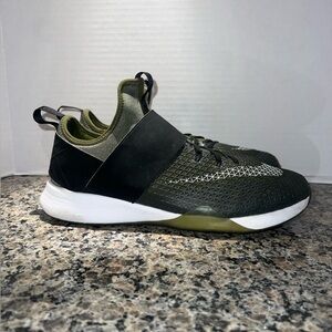 Nike Air Zoom Strong Training Shoe -  Women’s Size 9